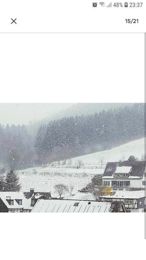4 Erw. 1 Ki. Ski Entspannung Terasse Ausblick Schmallenberg Extérieur photo